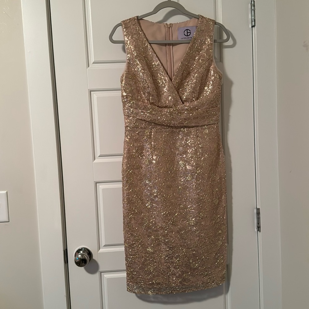 JS Collections Cassidy Sequin V-Neck Cocktail 
Dress size 4 Rose Gold
